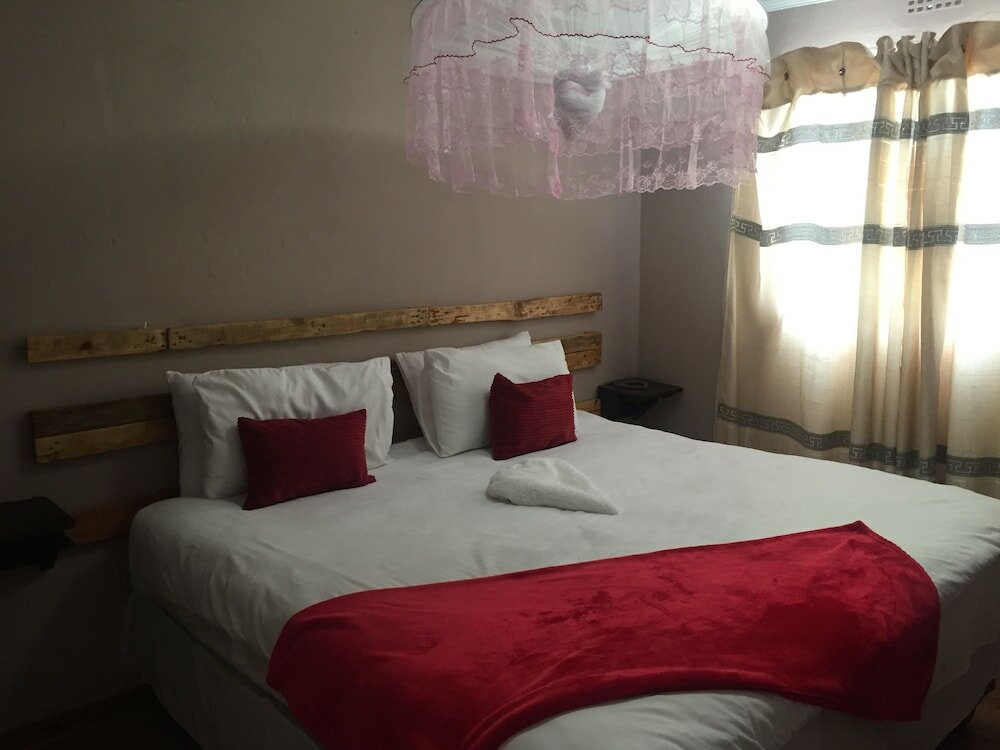 Фото Chiloto Guest House