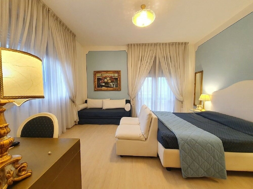 Фото Hotel Continentale