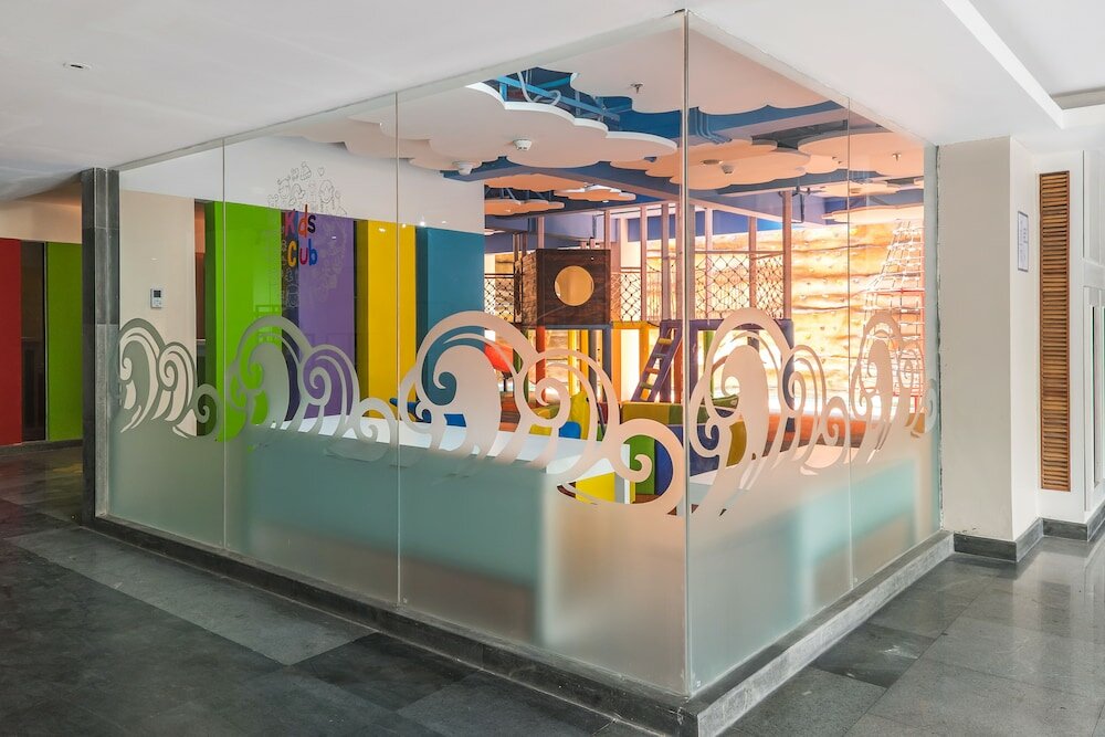 Фото Jambuluwuk Oceano Seminyak Hotel