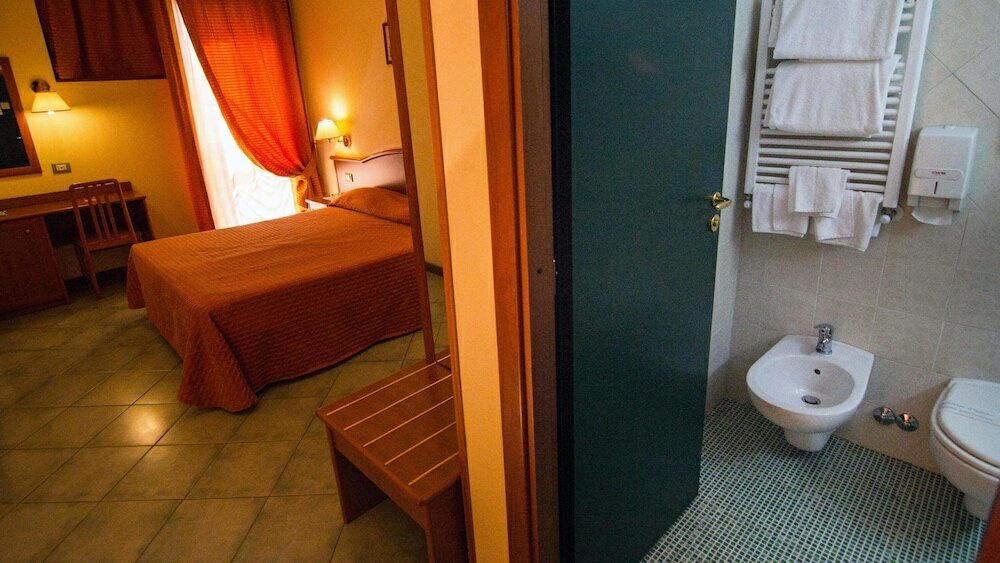 Фото Hotel degli Amici