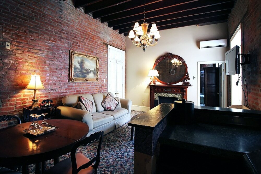 Фото The Olivier House Hotel