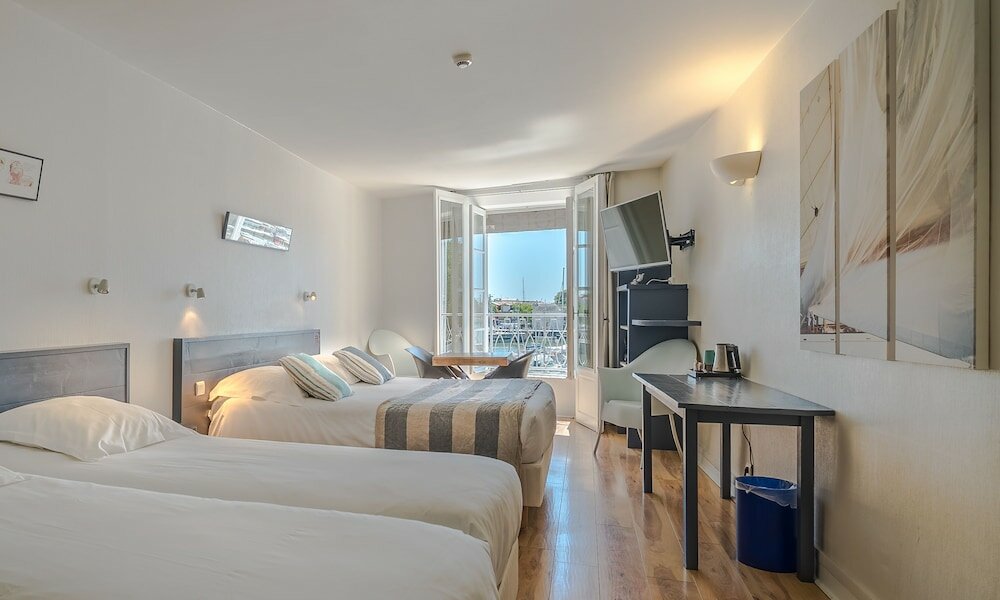 Фото Hotel La Marine