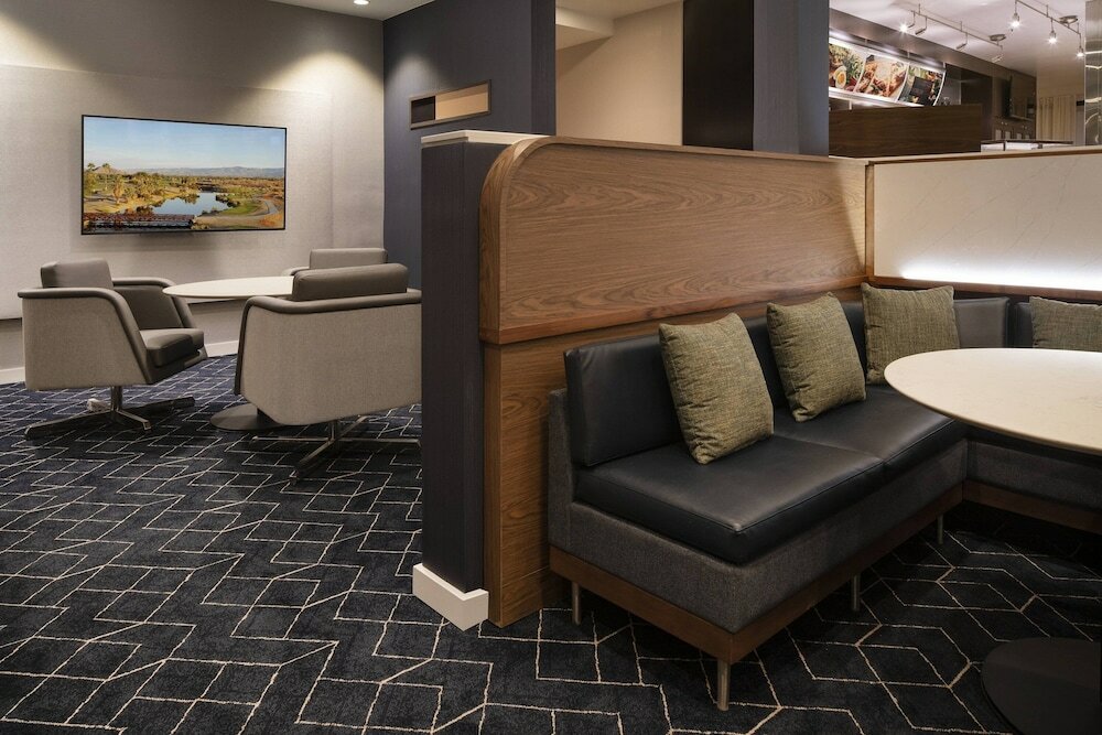 Фото Courtyard Palm Springs