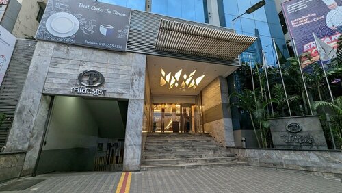 Гостиница The Peninsula Chittagong в Области Читтагонг