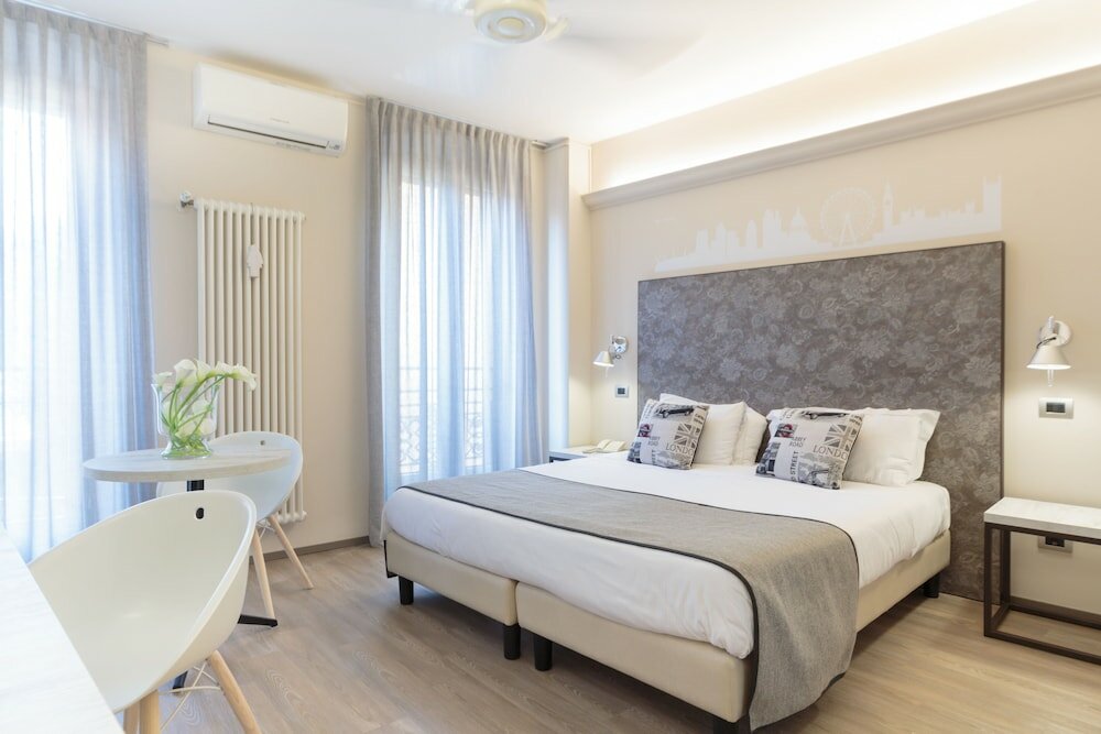 Фото Touring Hotel