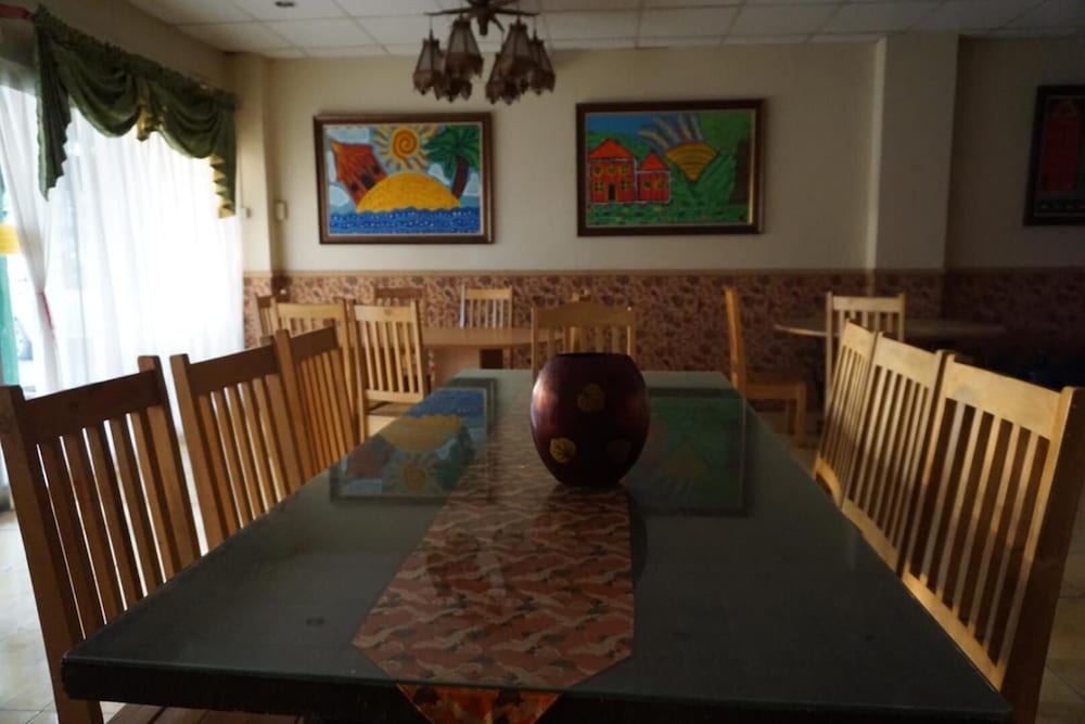 Фото Lylie Hotel