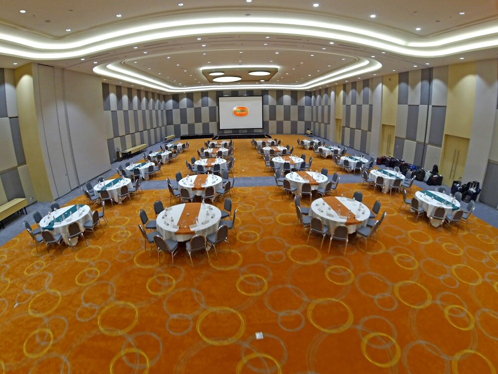 Фото Harris Hotel & Conventions Bekasi