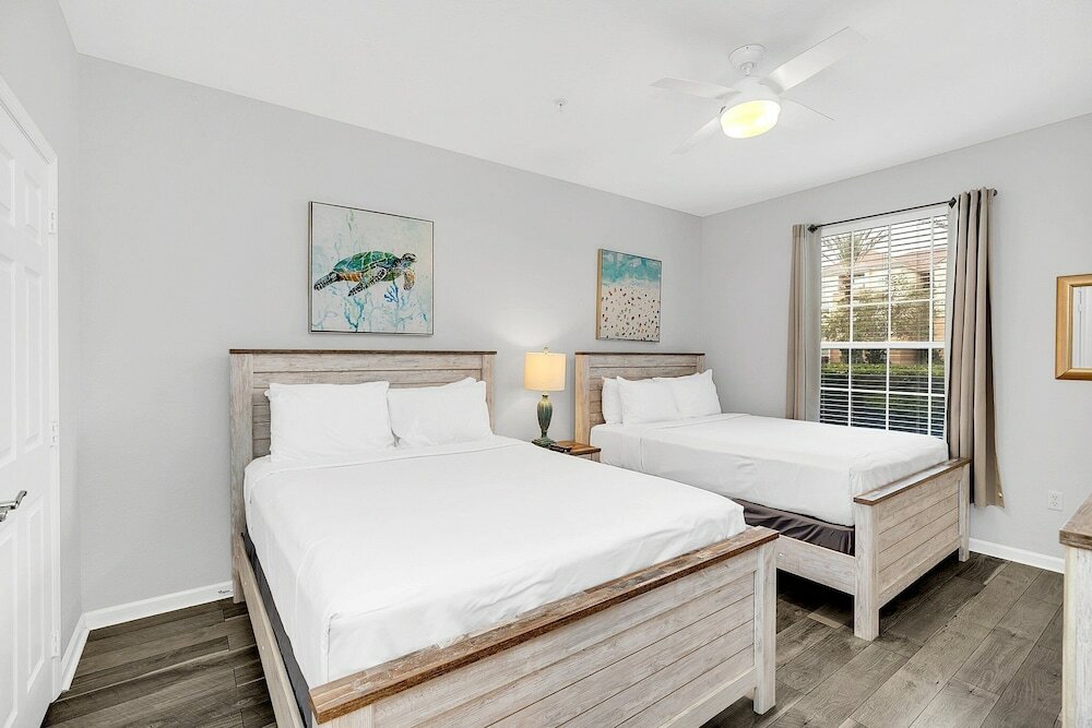 Фото 4862 Cayview Ave № 110