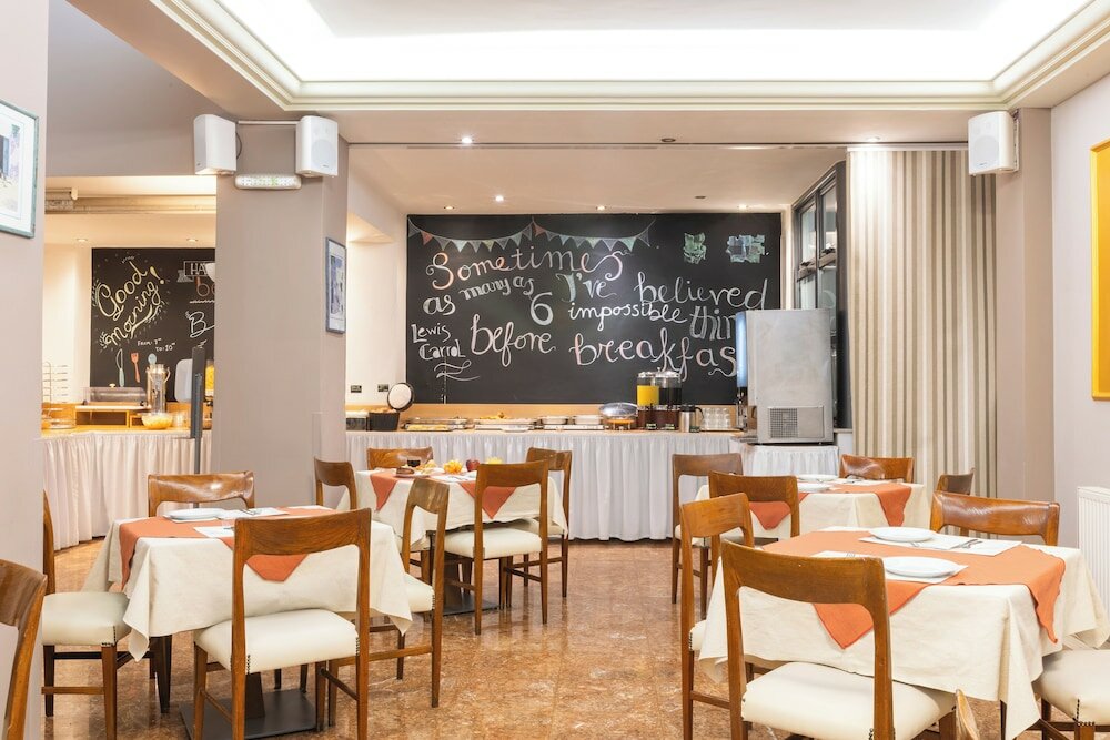 Фото Marina Athens