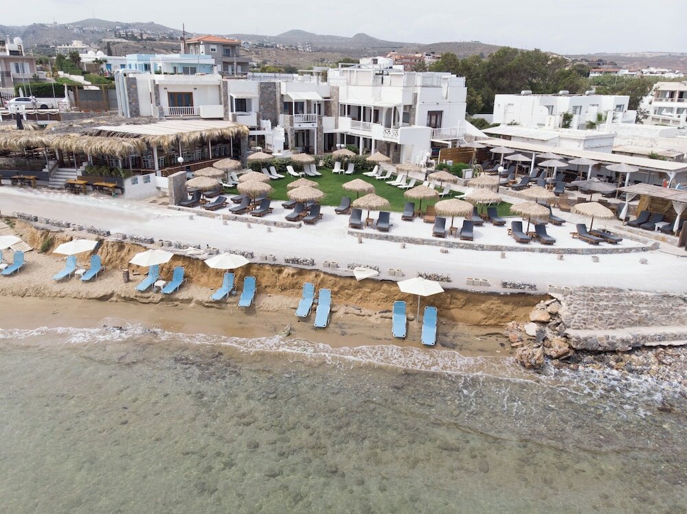 Фото Golden Grain Suites by Checkin