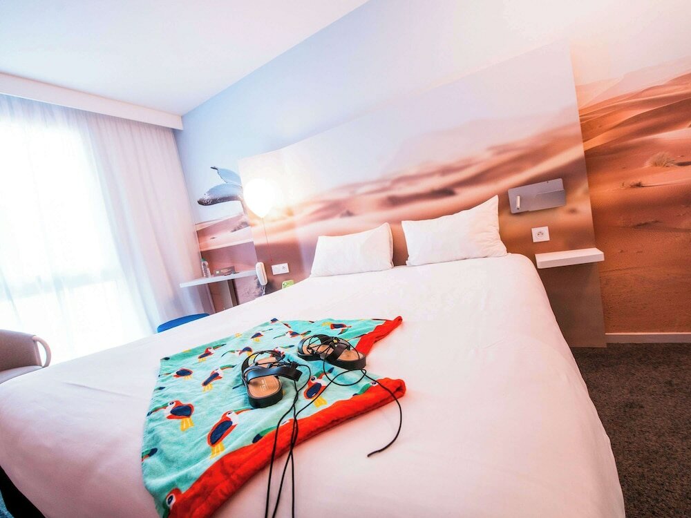 Фото Ibis Styles Toulon Centre Port