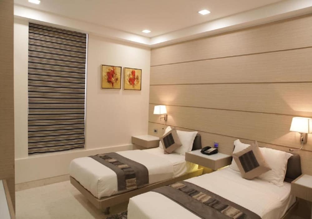 Фото Hotel Residency Fort Mumbai