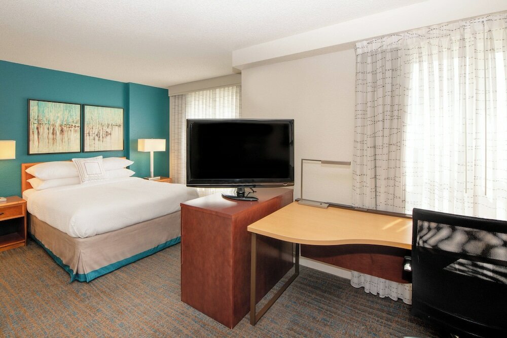 Фото Residence Inn by Marriott Newark Silicon Valley