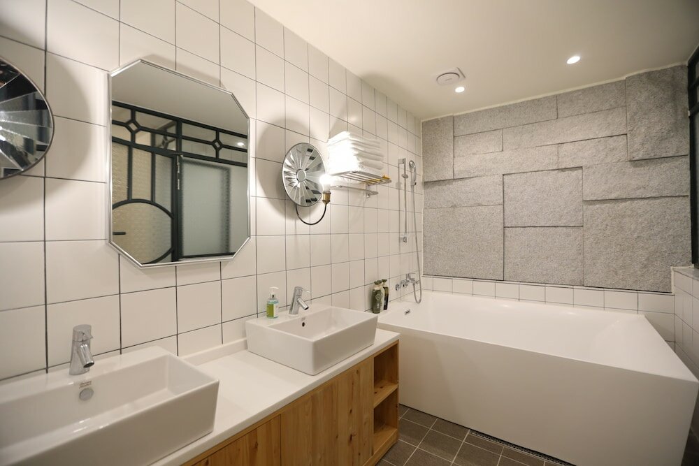 Фото February Hotel Sungseo