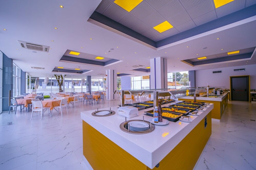 Фото Oceanis Park Hotel