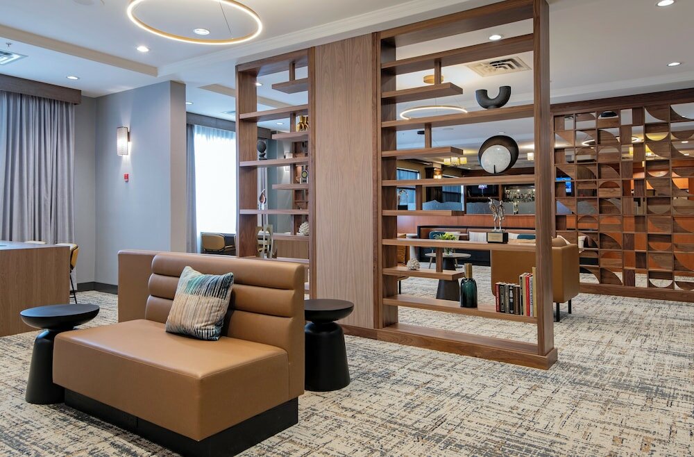 Фото Holiday Inn Hotel and Suites-Kamloops