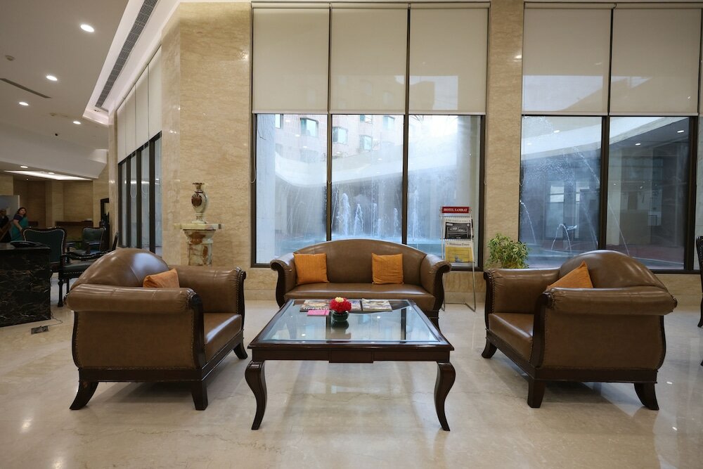 Фото Hotel Samrat Inn