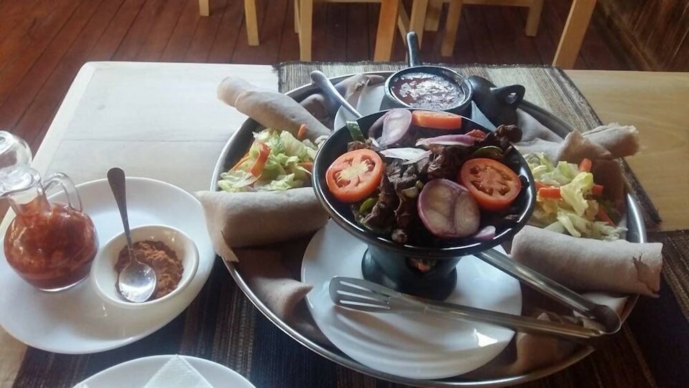 Фото The Hub Hotel