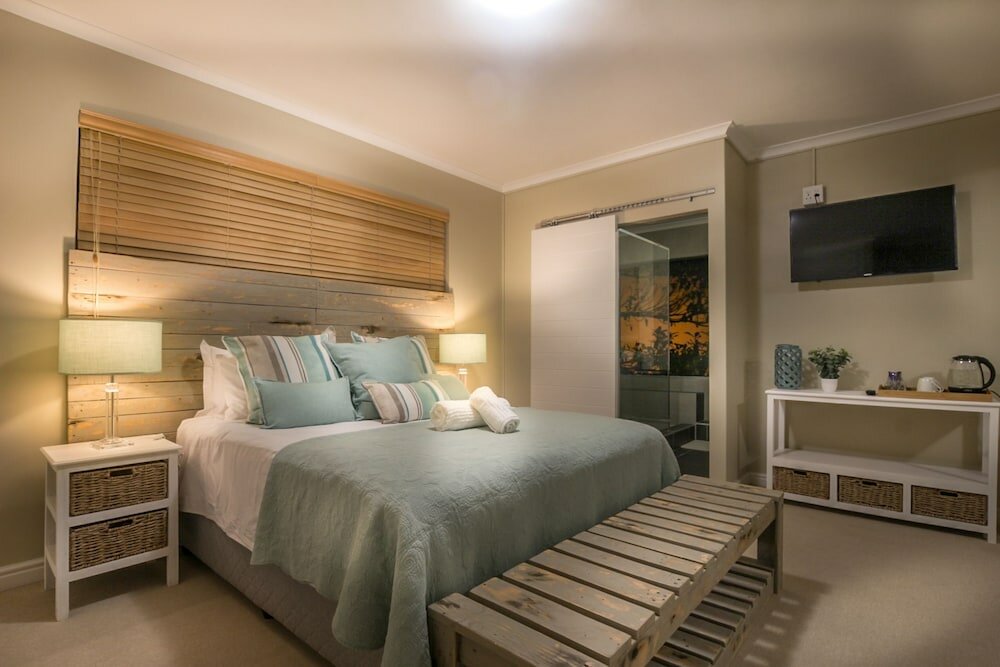 Фото Atlantic Bay Lodge