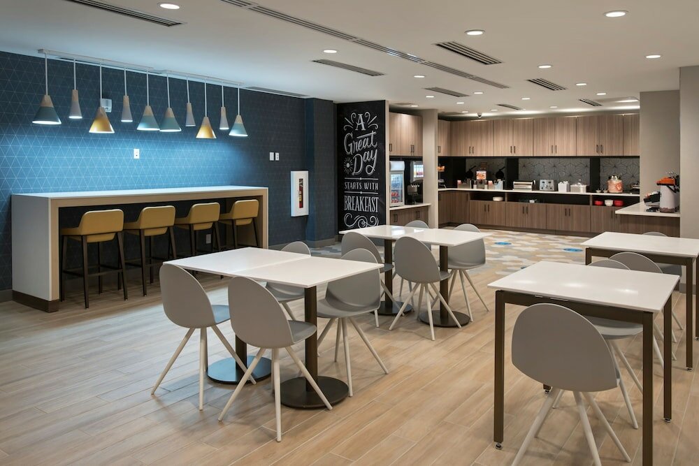 Фото TownePlace Suites by Marriott New York Brooklyn