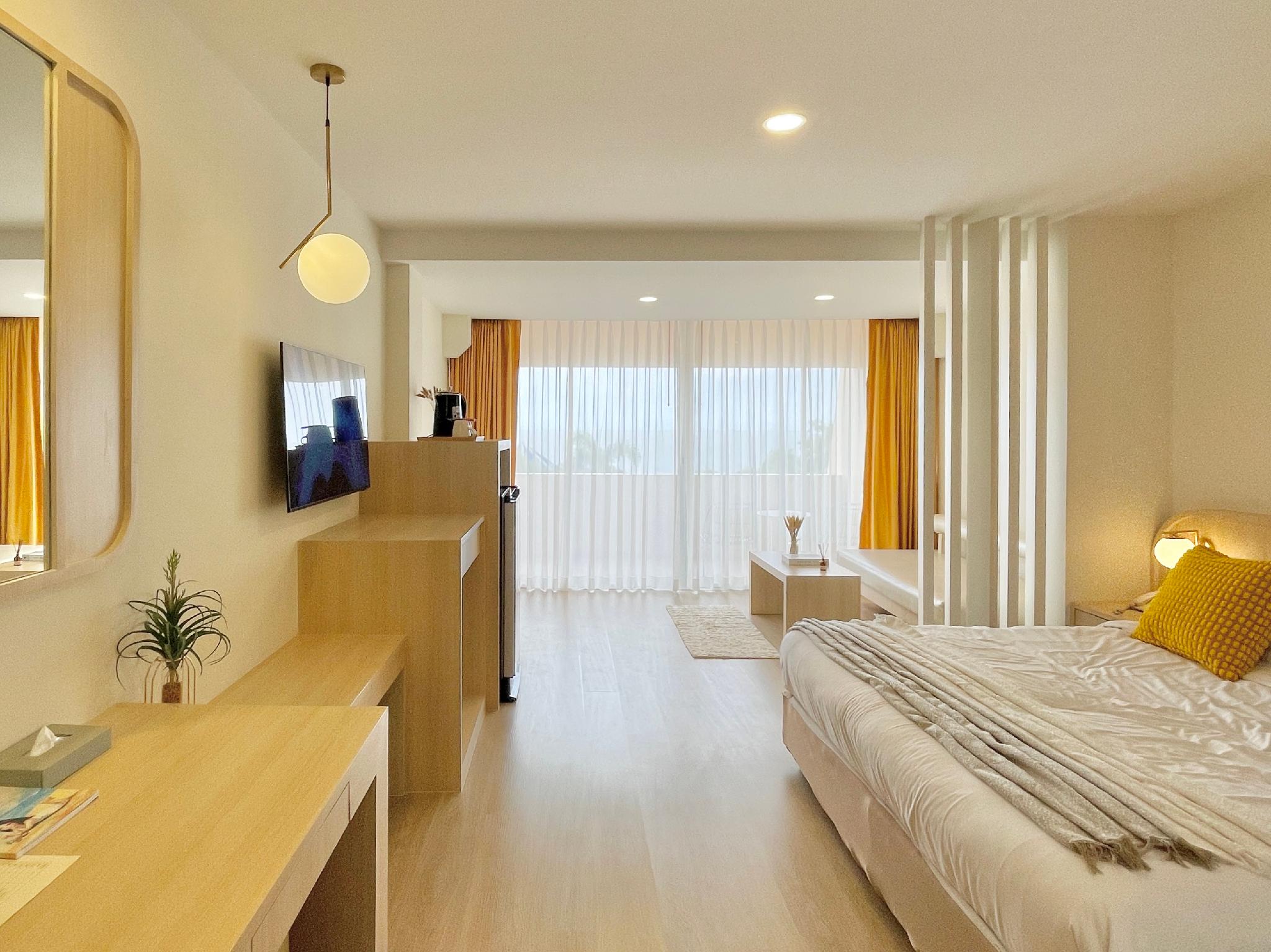 Фото Bangsaen Villa Hotel