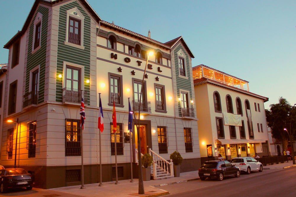 Фото отеля 1