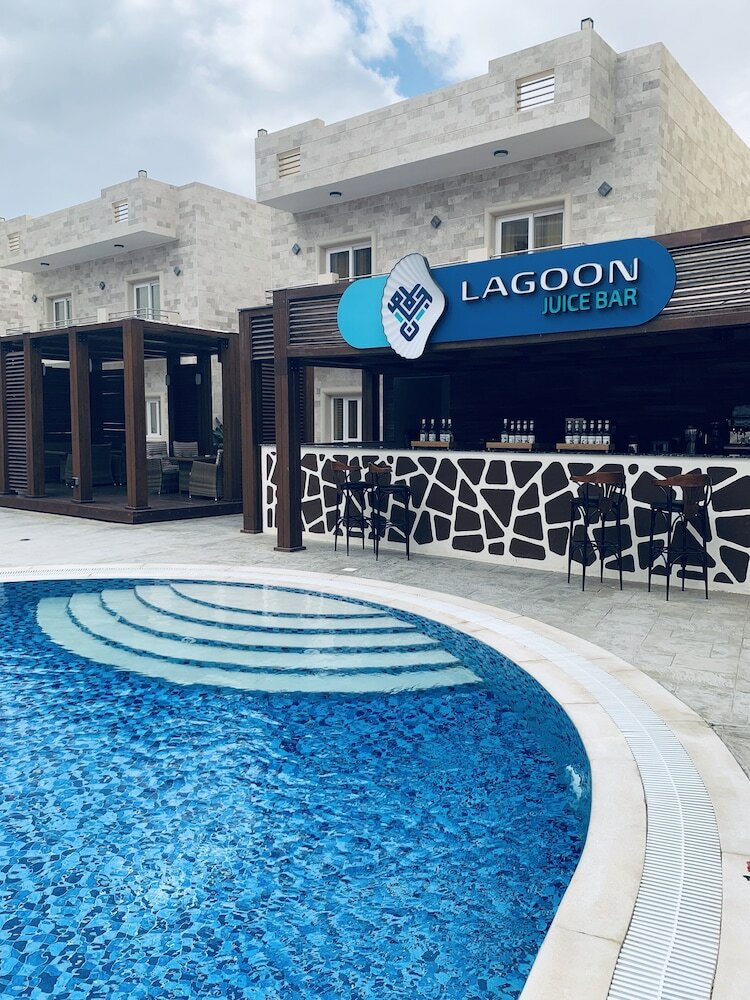 Фото Belad Bont Hotel