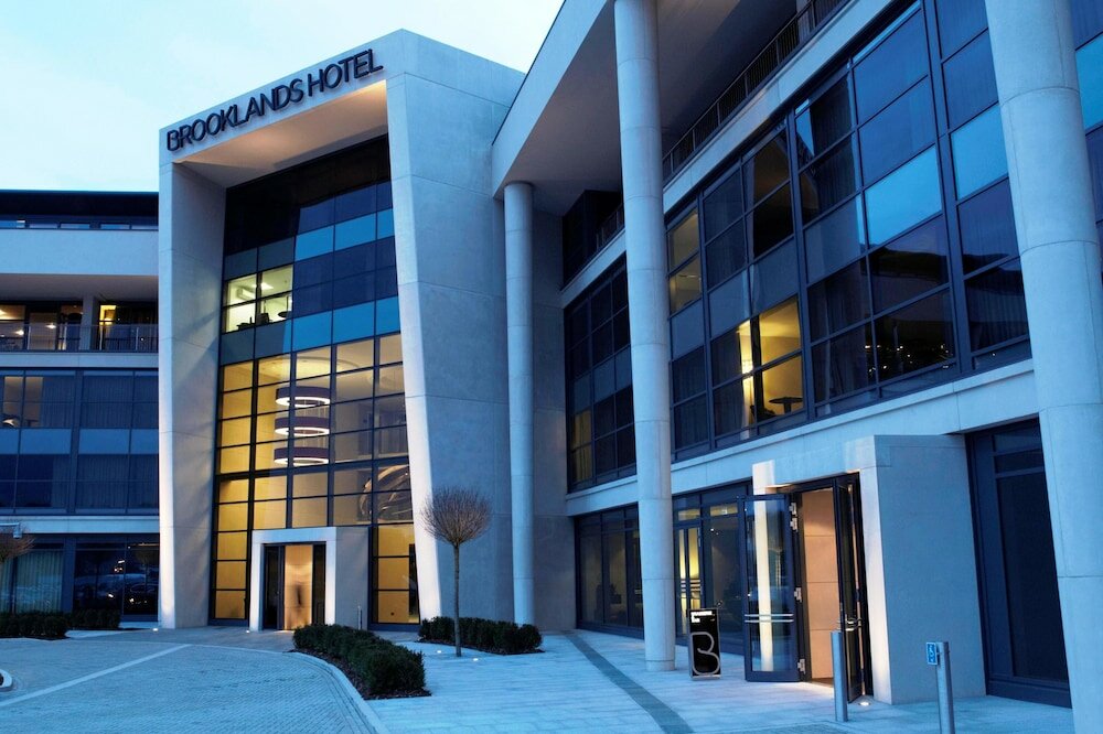 Фото Brooklands Hotel