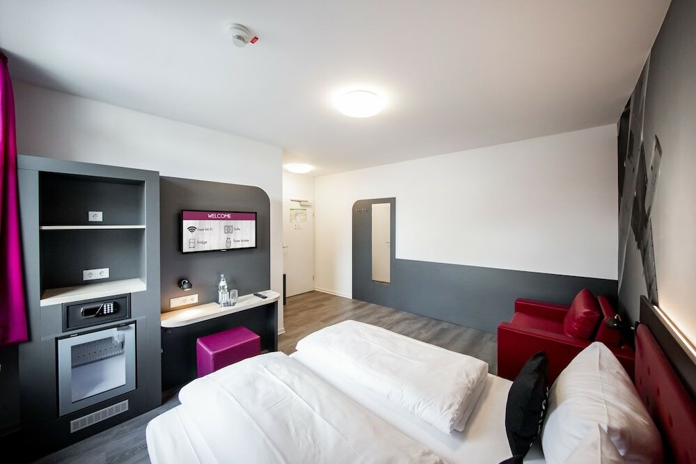 Фото Airport Hotel Dürscheidt