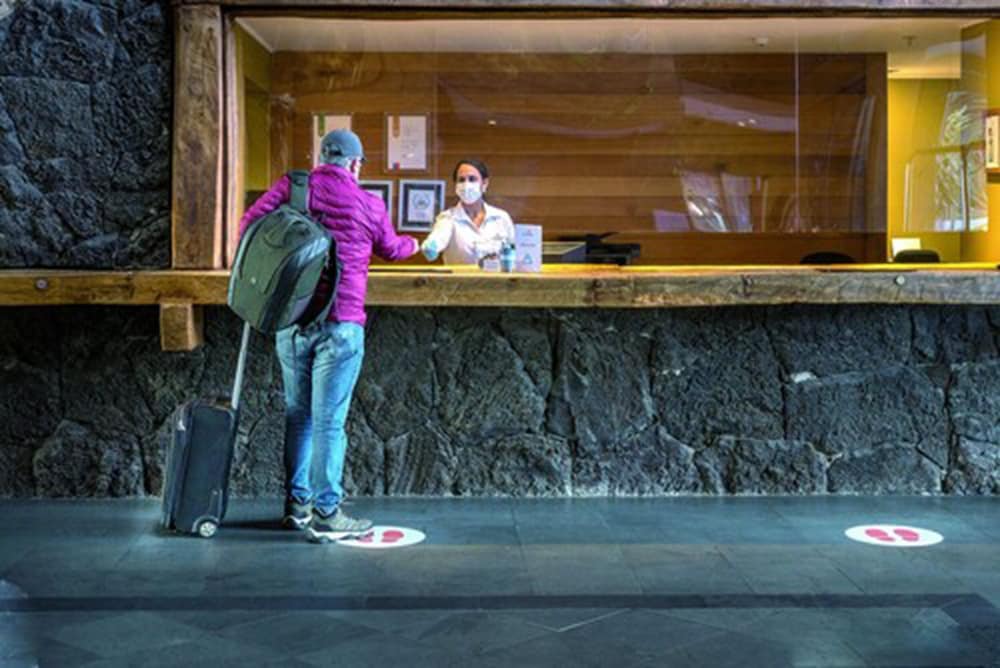 Фото Hotel Cumbres Puerto Varas