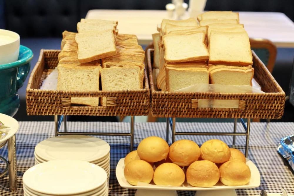 Фото Vic3 Bangkok Hotel