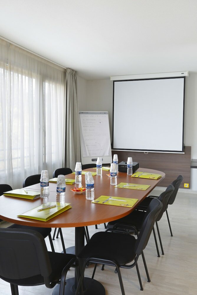 Фото First Inn Hotel