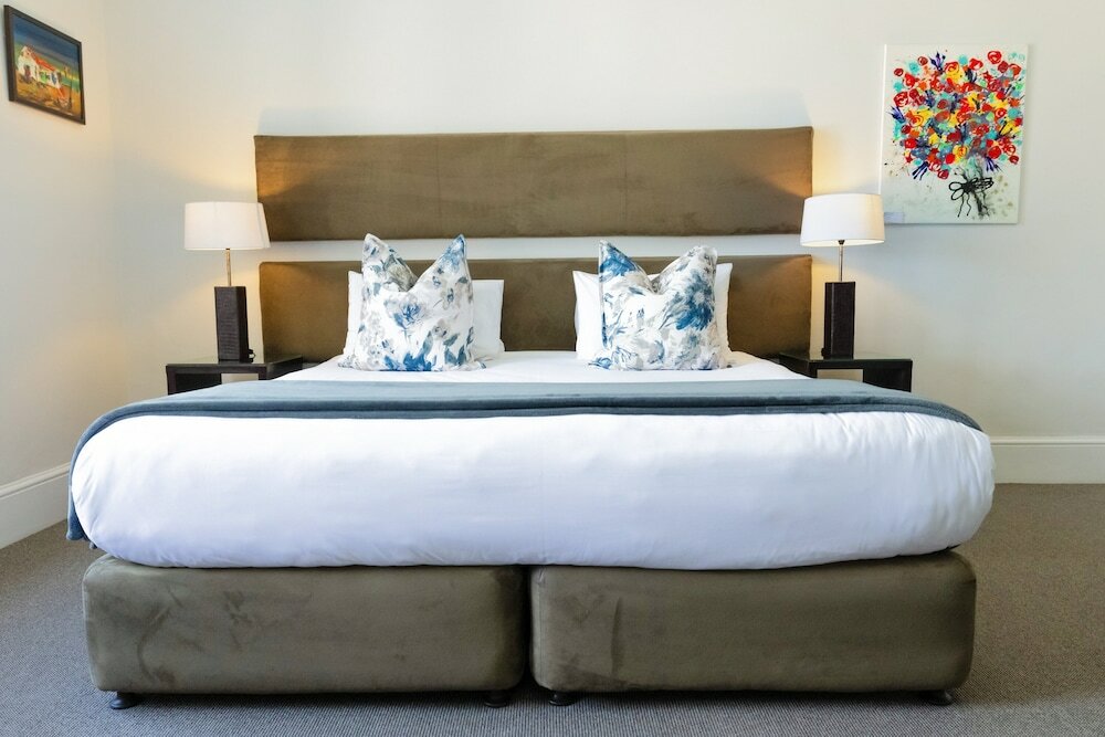 Фото 4 on Varneys Guest House