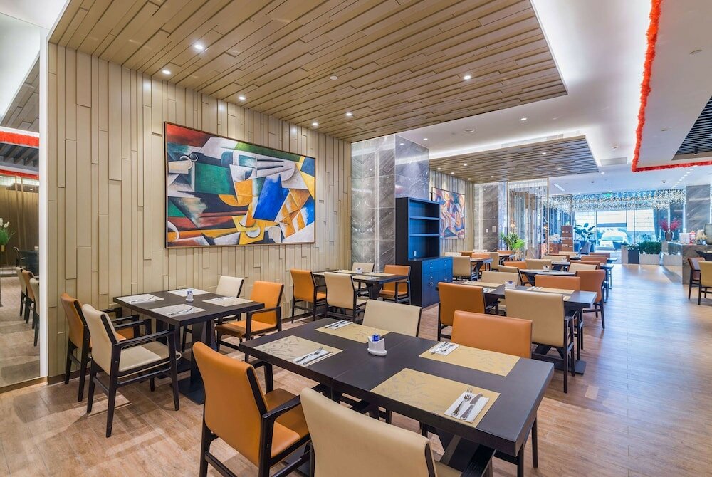 Фото Howard Johnson Wyndham Leonora plzaz Shanghai