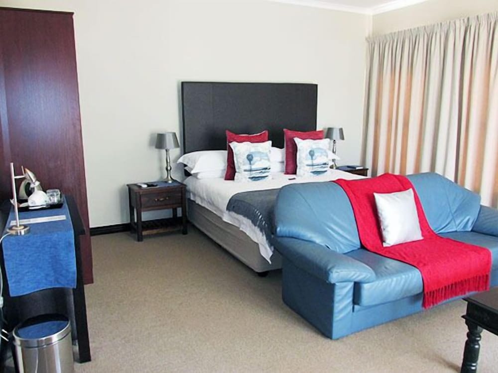 Фото Karoo Sun Boutique Guest House