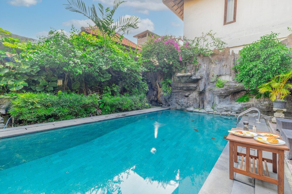 Фото Puri Mango Hotel