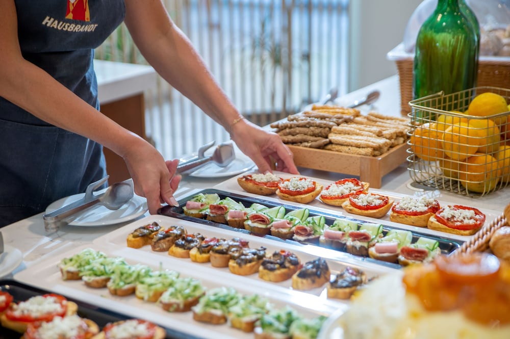 Фото B4b Athens Signature Hotel