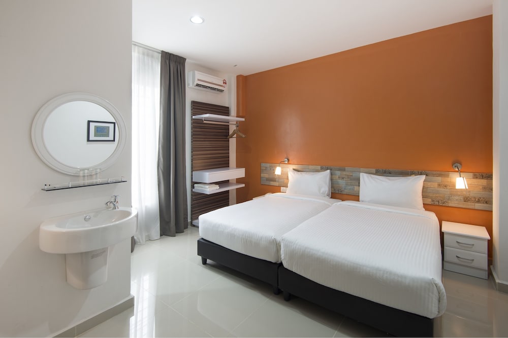 Фото Grand Swiss Hotel