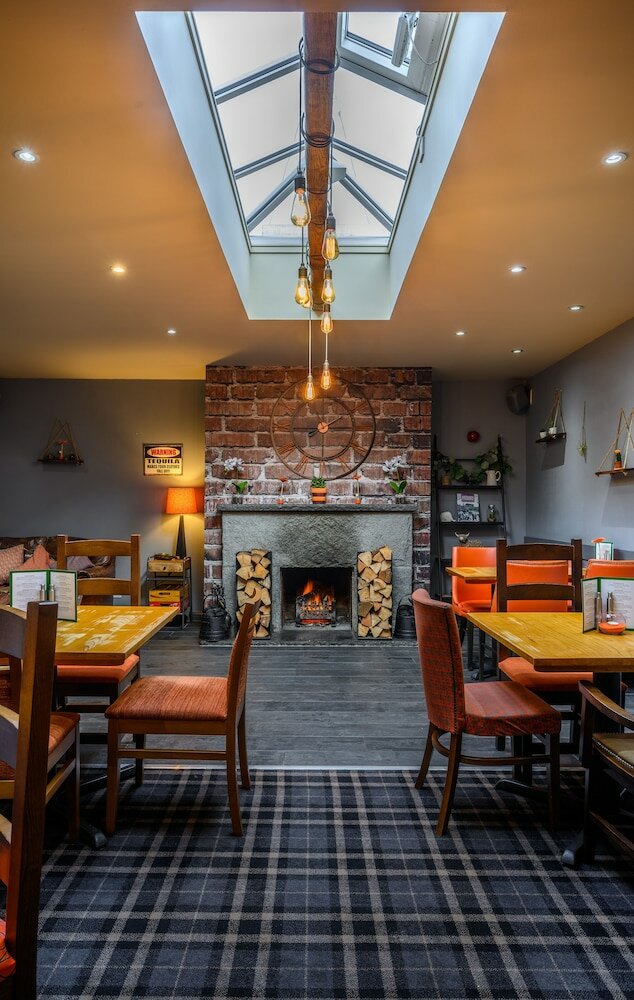 Фото The Dunavon Hotel