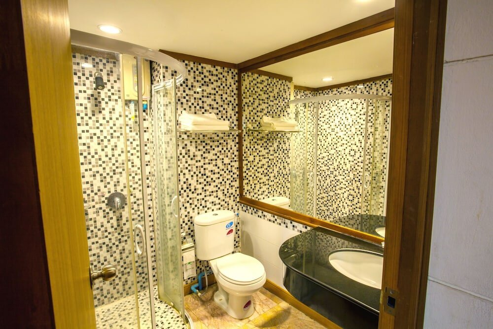 Фото Nh Elegant Hotel