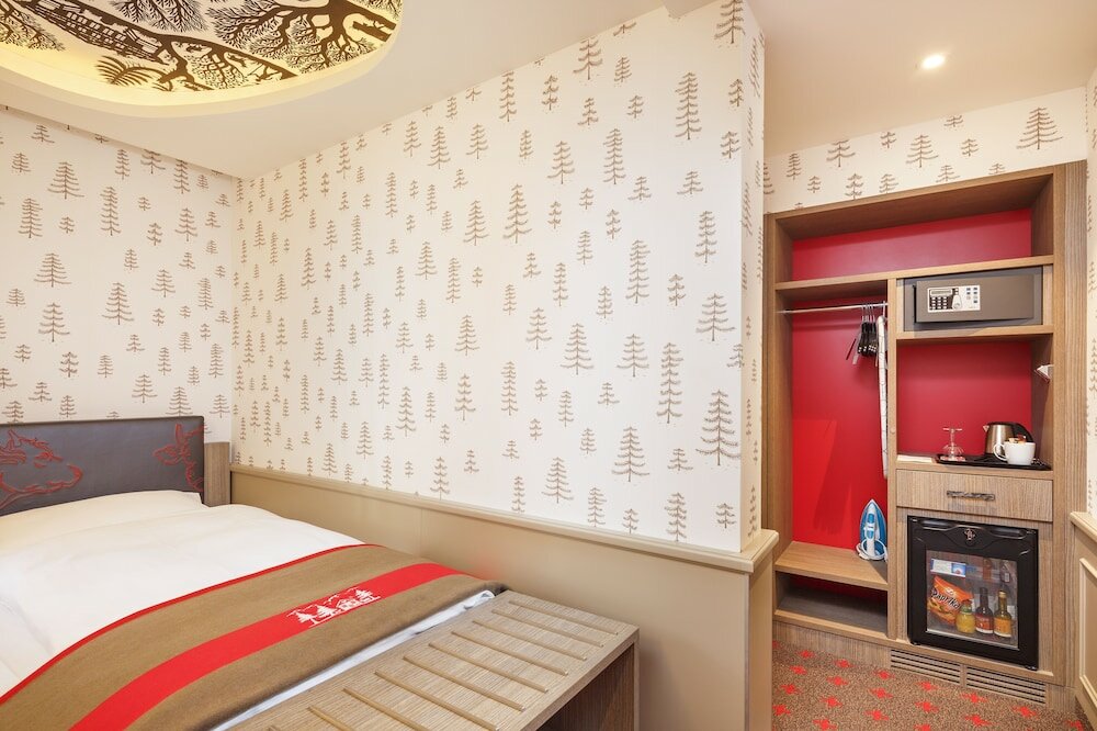 Фото Swiss Night by Fassbind