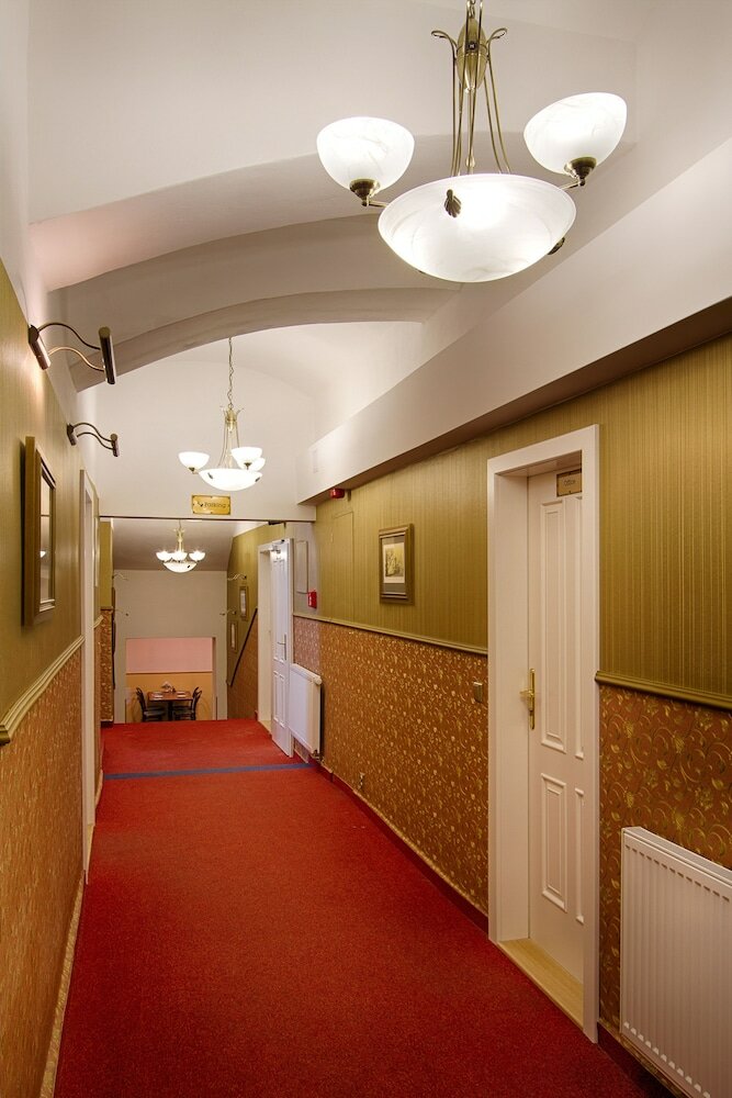 Фото Hotel Taurus