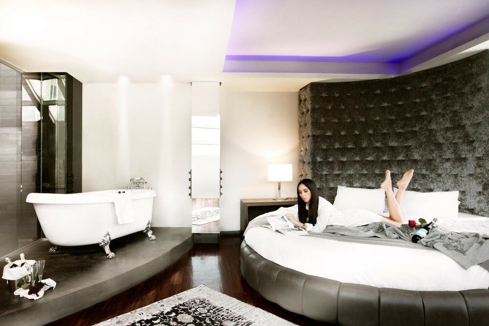 Фото Diamond Suites