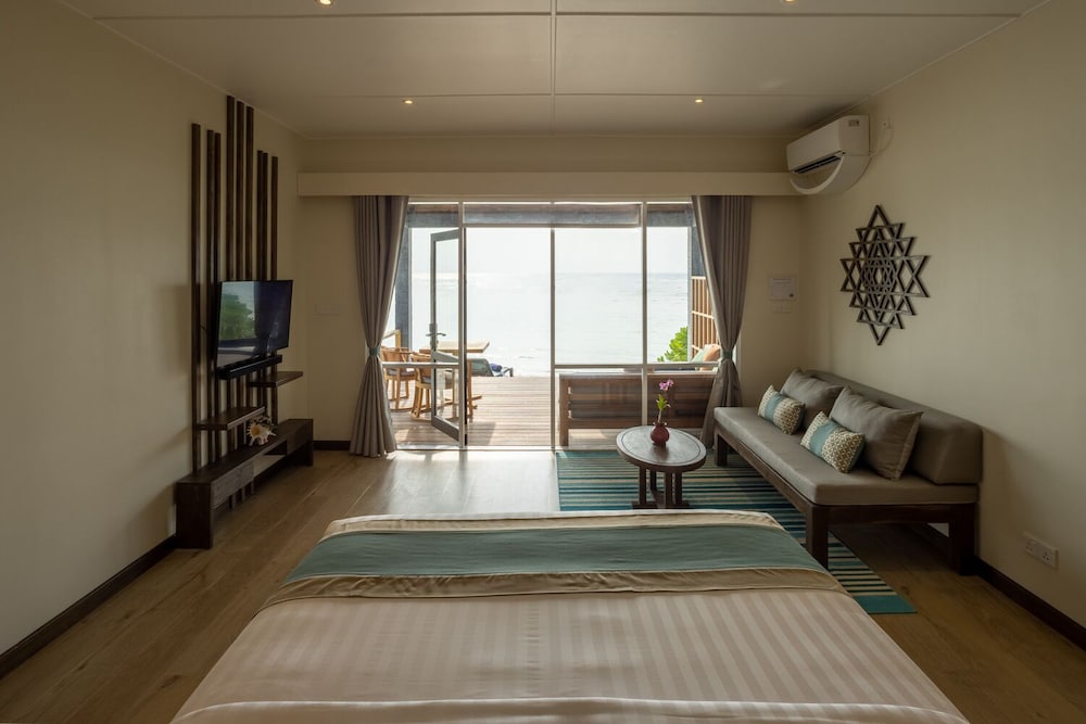 Фото Kuredu Resort and SPA