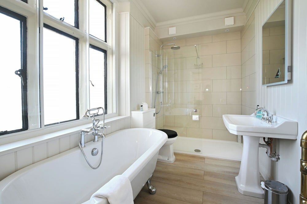 Фото Stanton Manor Hotel