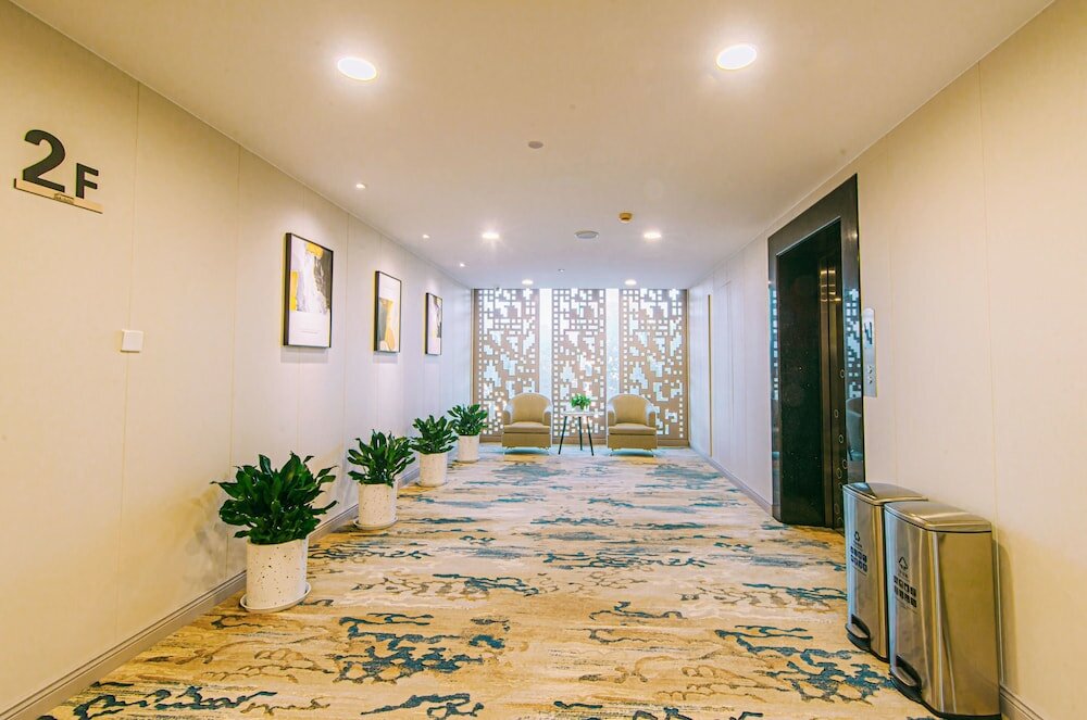 Фото Shanghai Joyful Yard Hotel