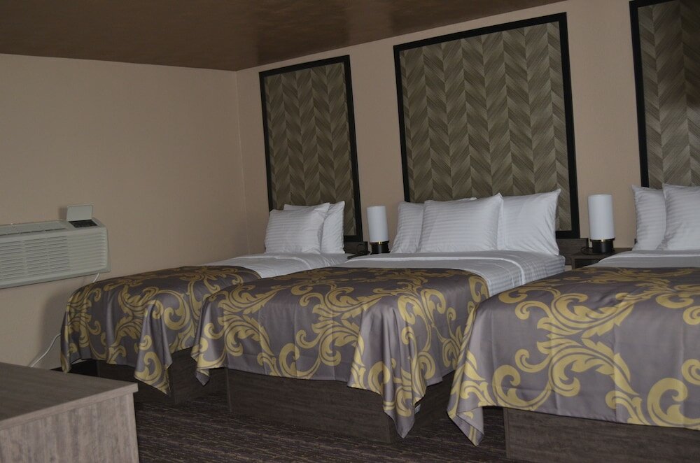 Фото AArya Hotel by Niagara Fashion Outlets