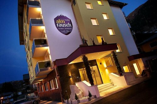 Внешний вид отеля Hotel Almrausch в Заальбах-Хинтерглемме, фото 2
