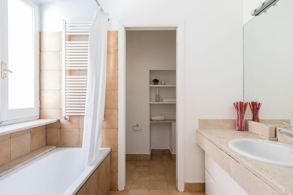 Фото A World Aparts - 13 T. Argentina