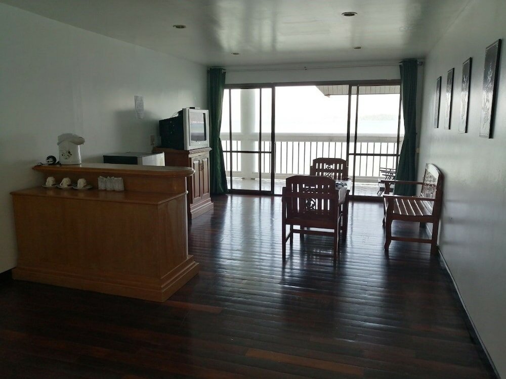 Фото Jansom Beach Resort Ranong